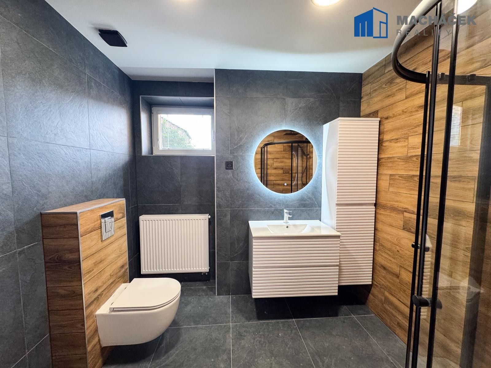 1+1, Míru, Duchcov, 42 m²