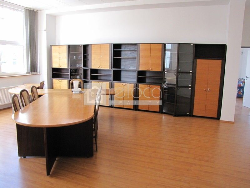 Kanceláře, Praha, 148 00