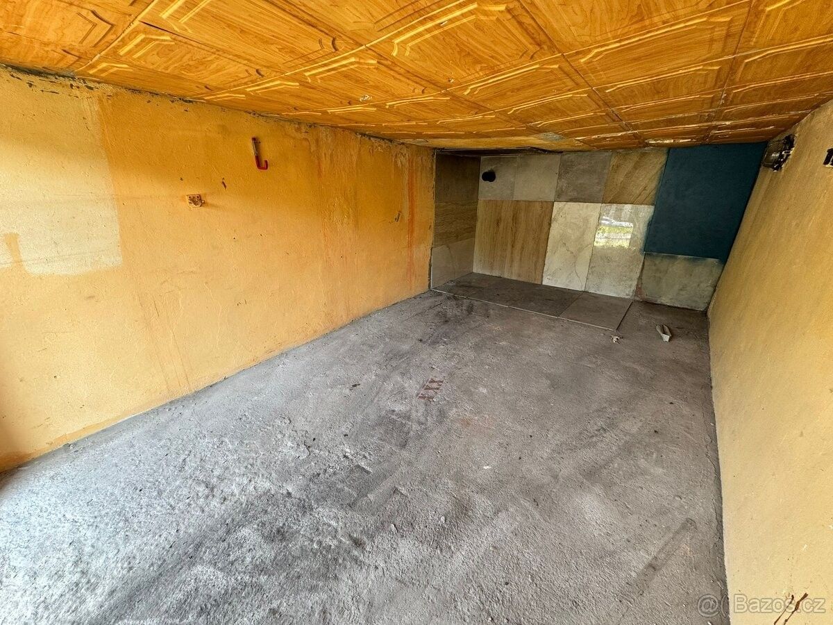 Garáže, Horní Slavkov, 357 31