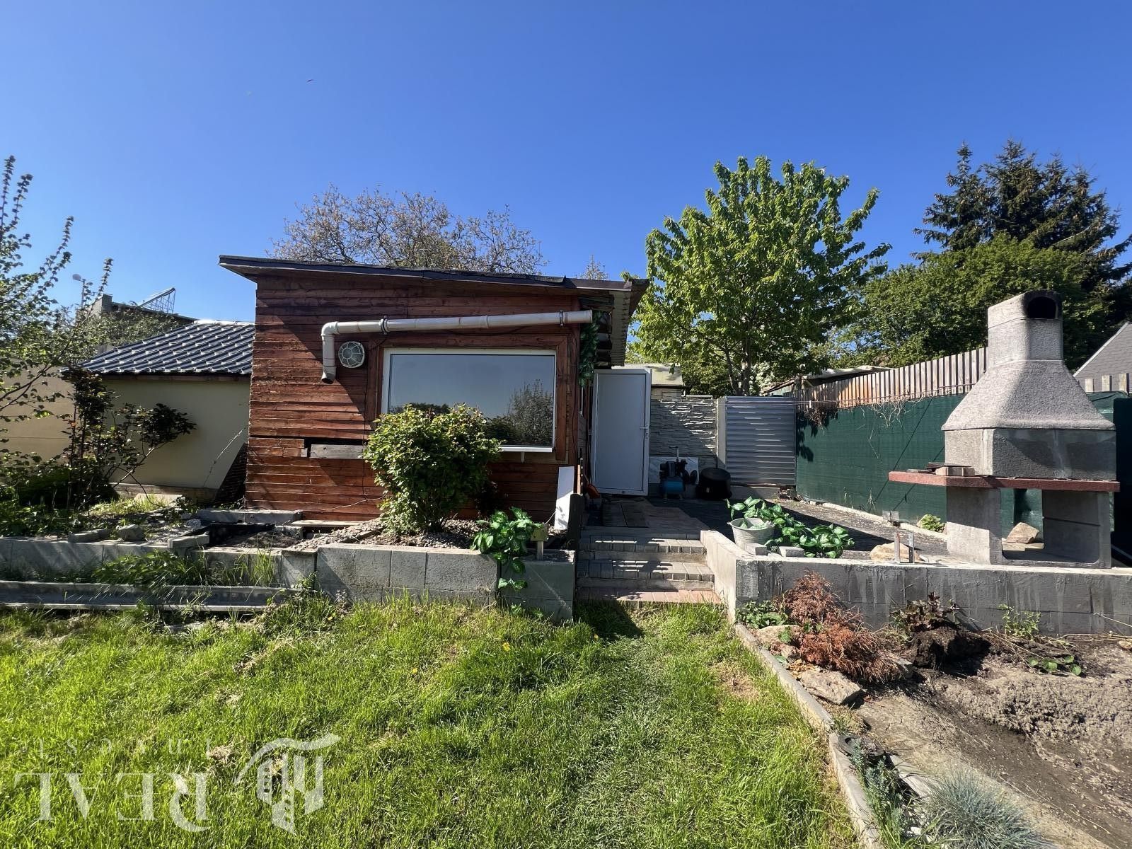 Zahrady, Vysoká Pec, Chomutov, 1 106 m²