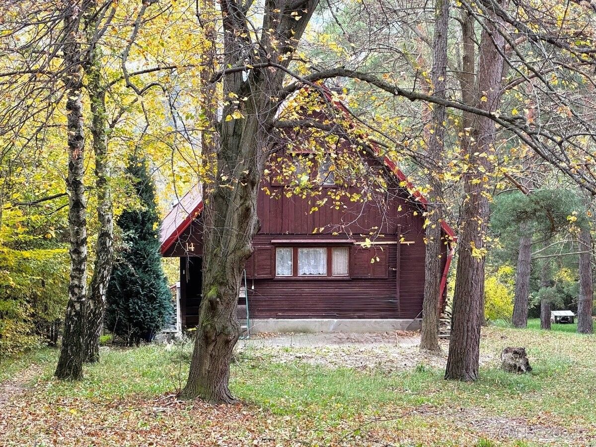 Chaty, Radějov u Hodonína, 696 67, 845 m²