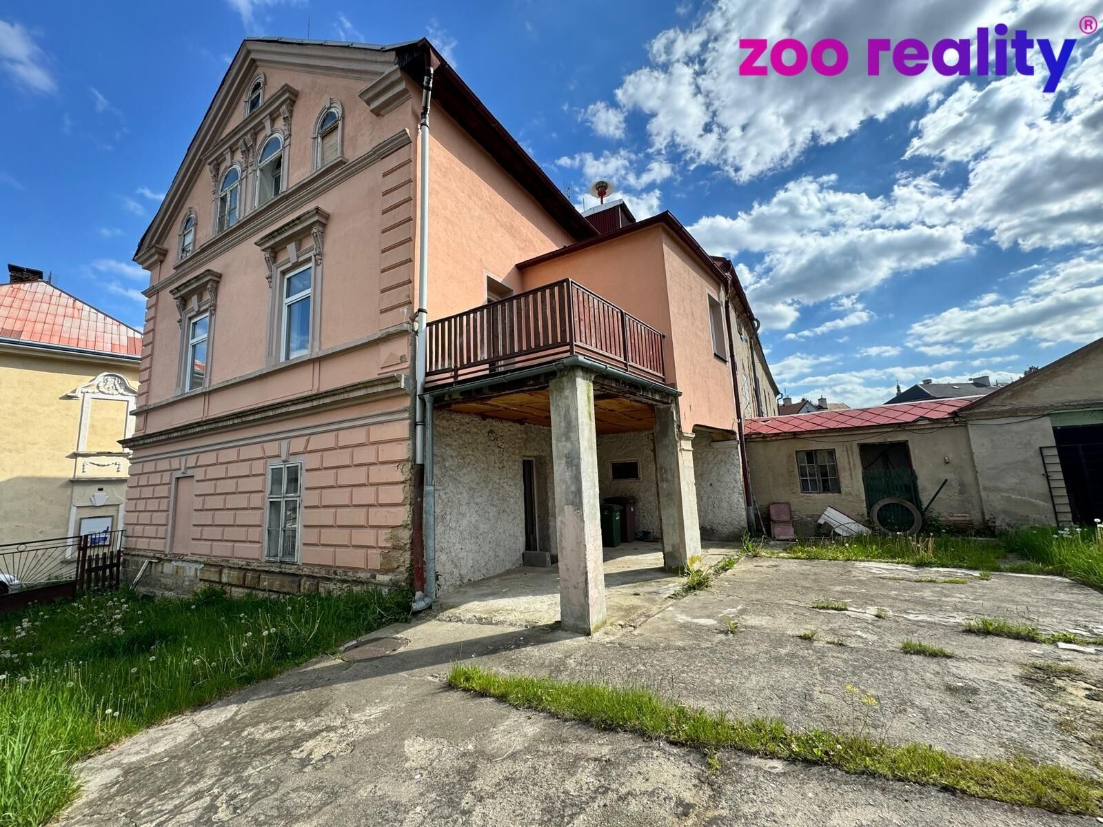 Prodej rodinný dům - Jateční, Osek, 260 m²