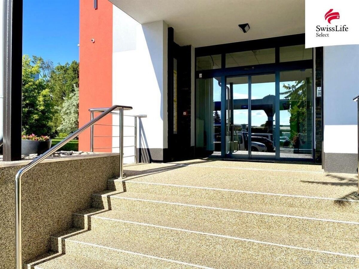 Kanceláře, Hodonín, 695 01