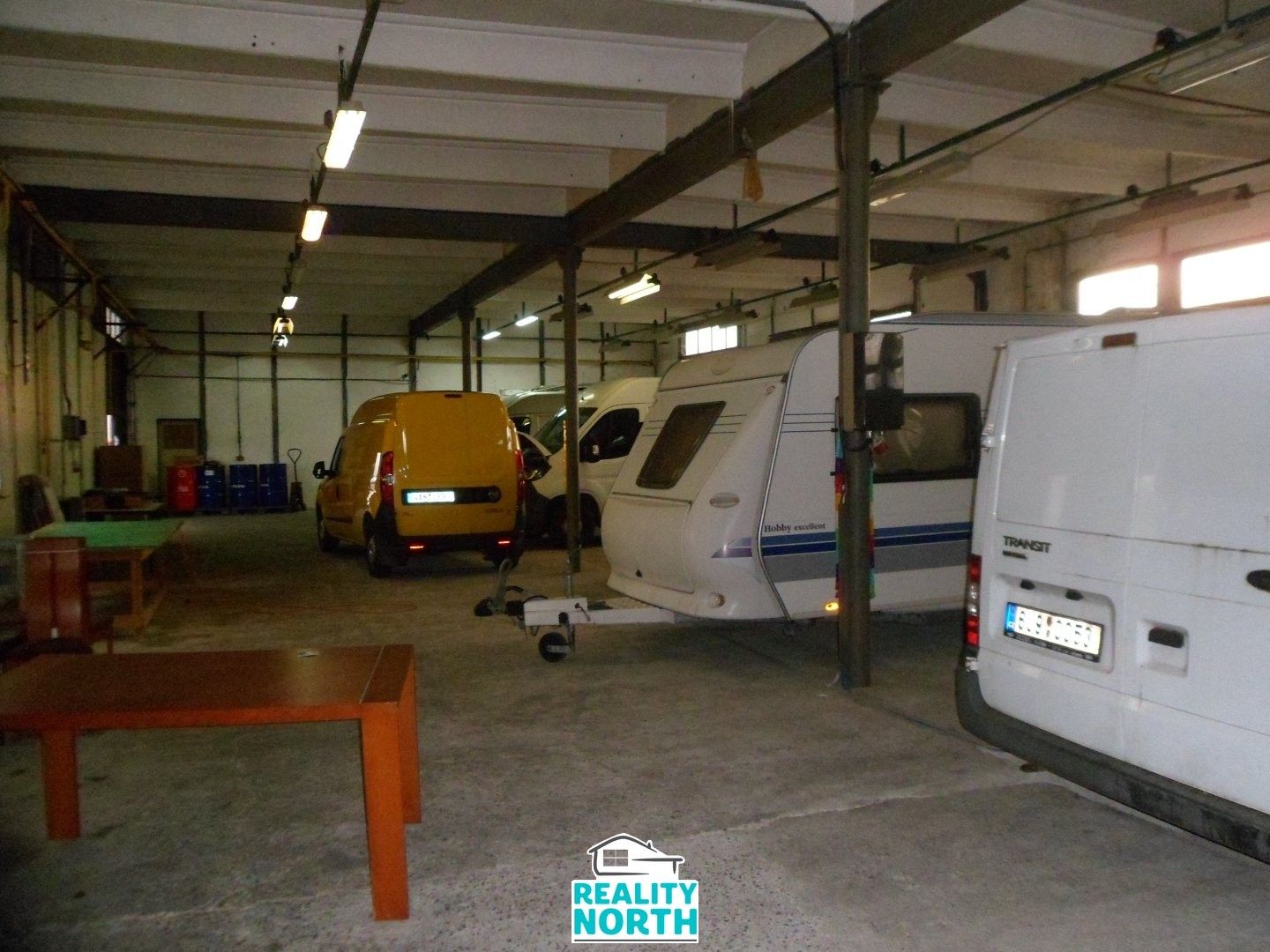 Sklady, U Skladiště, Ústí nad Labem, 360 m²