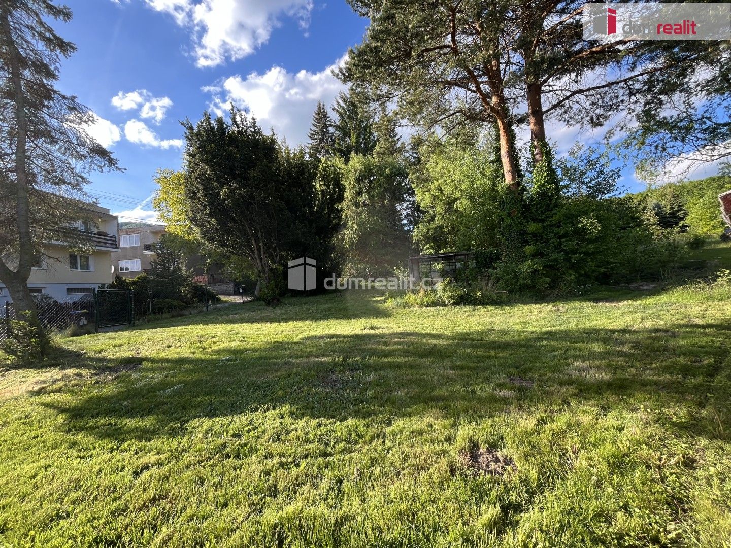 Zahrady, Žandov, Chlumec, 383 m²