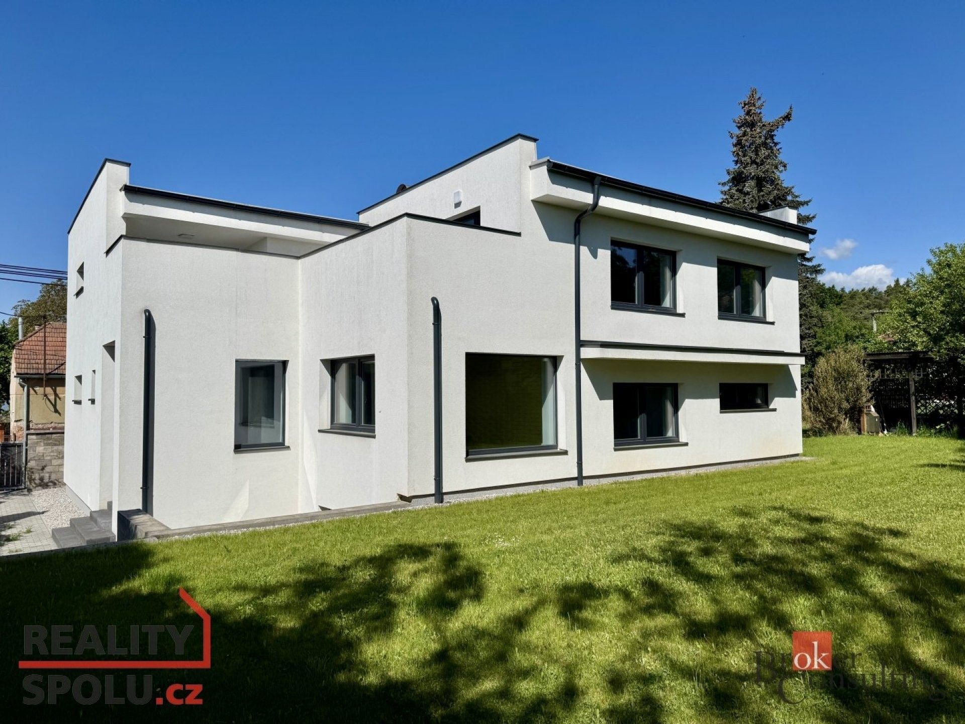 Prodej rodinný dům - Pionýrská, Líně, 247 m²