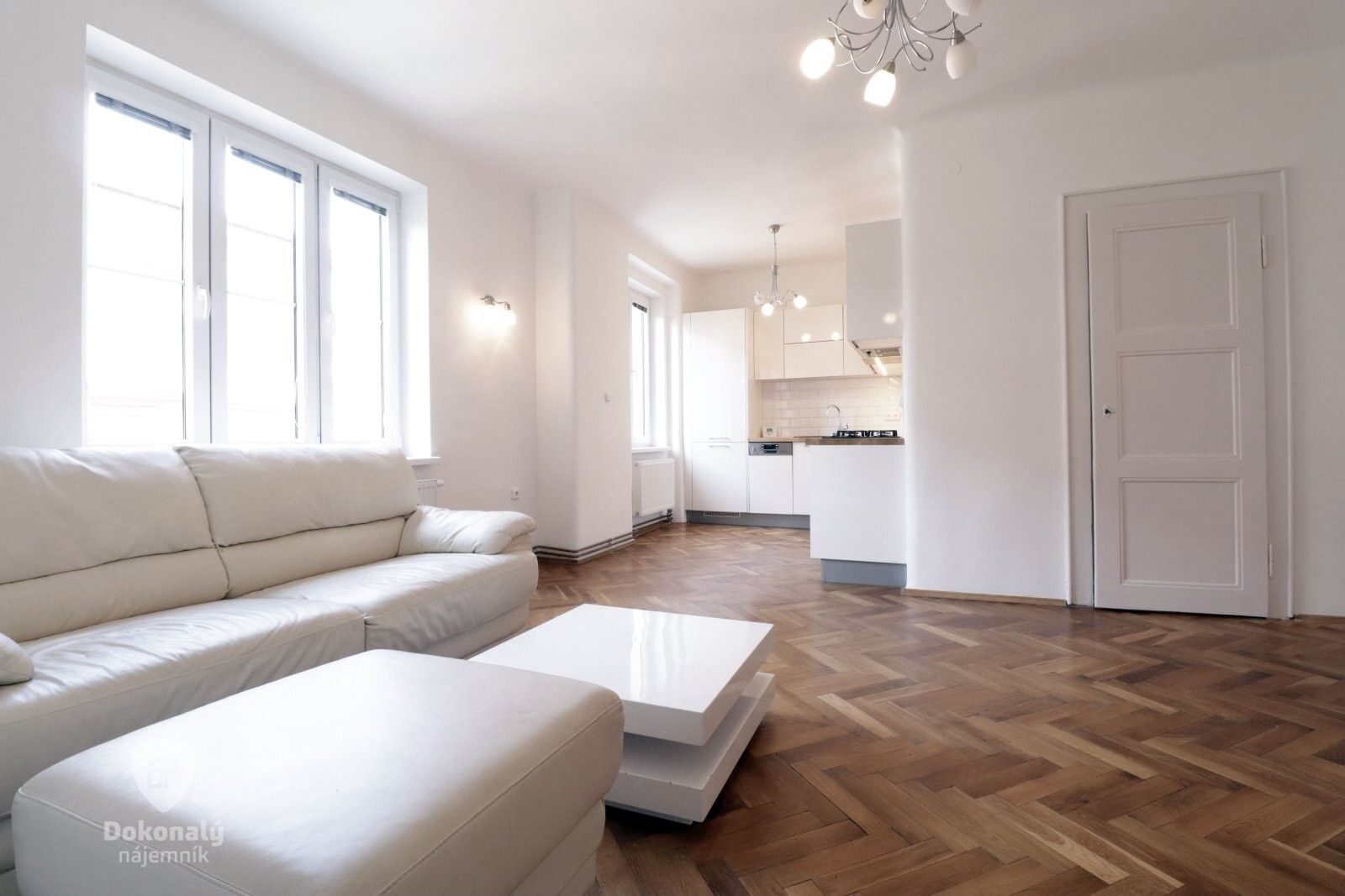 Pronájem byt 2+kk - U průhonu, Praha, 61 m²