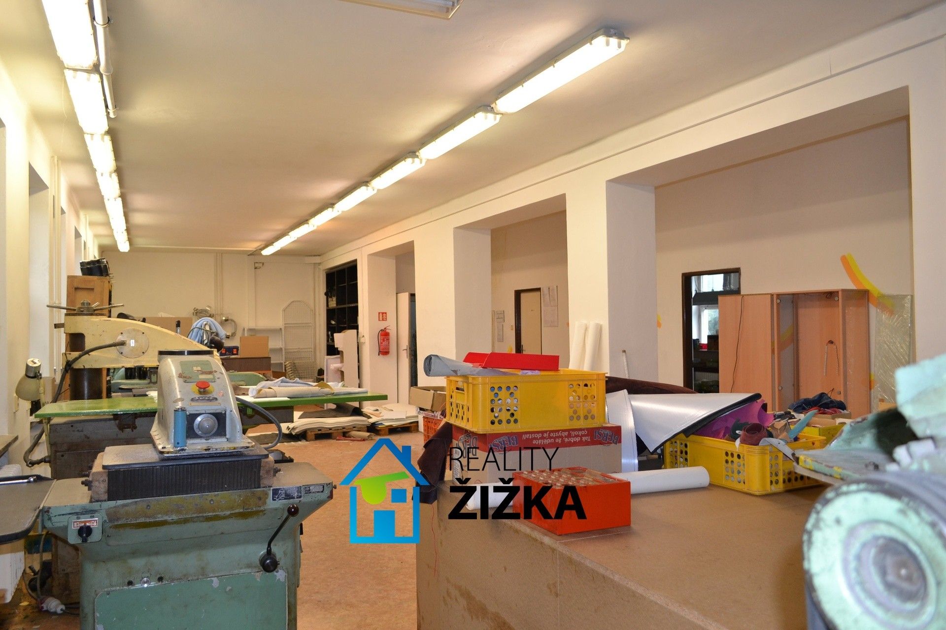 Výrobní prostory, U Výzkumu, Hrušovany u Brna, 200 m²