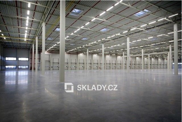 Sklady, Cheb, 10 000 m²