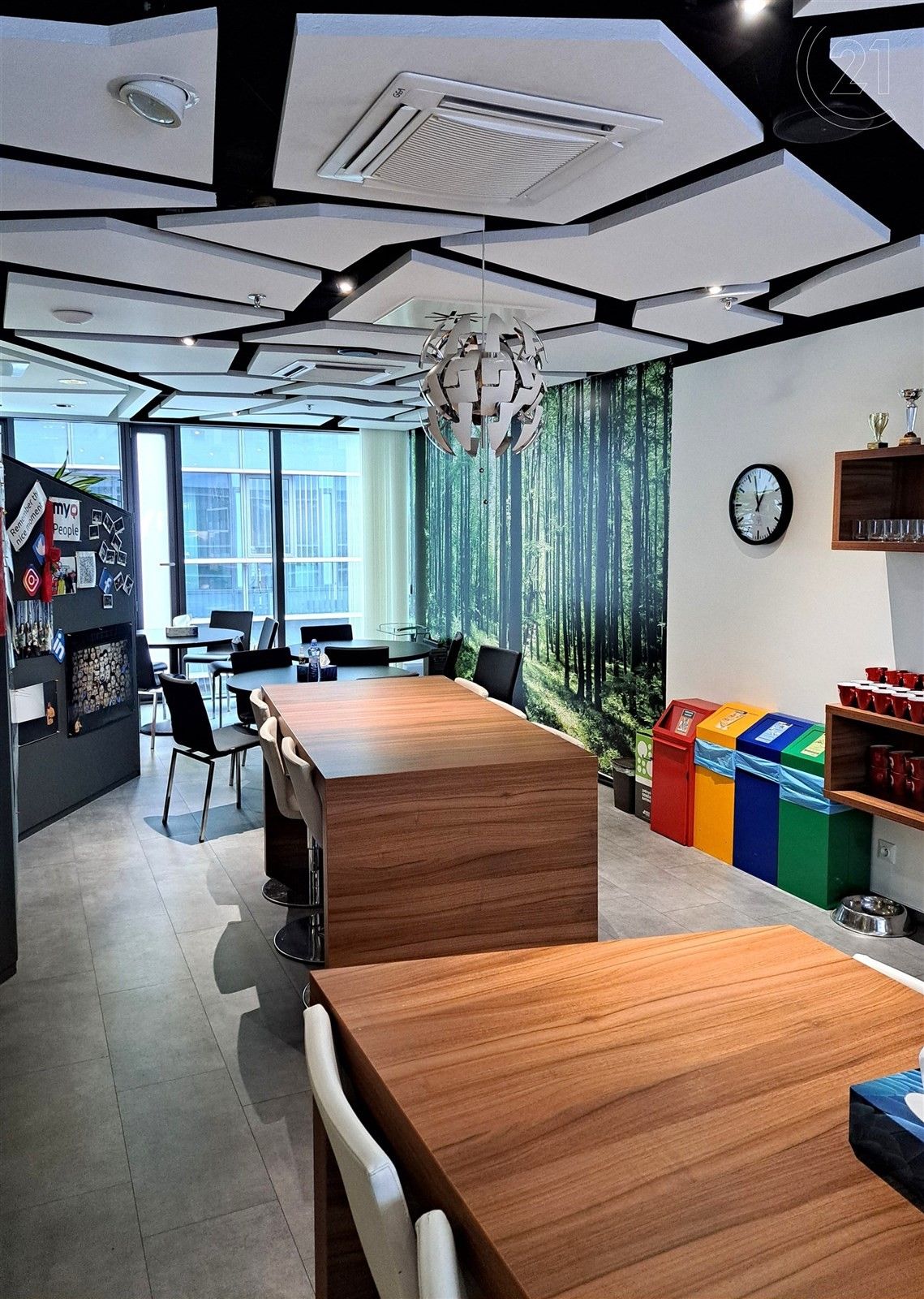 Kanceláře, Českomoravská, Praha, 975 m²