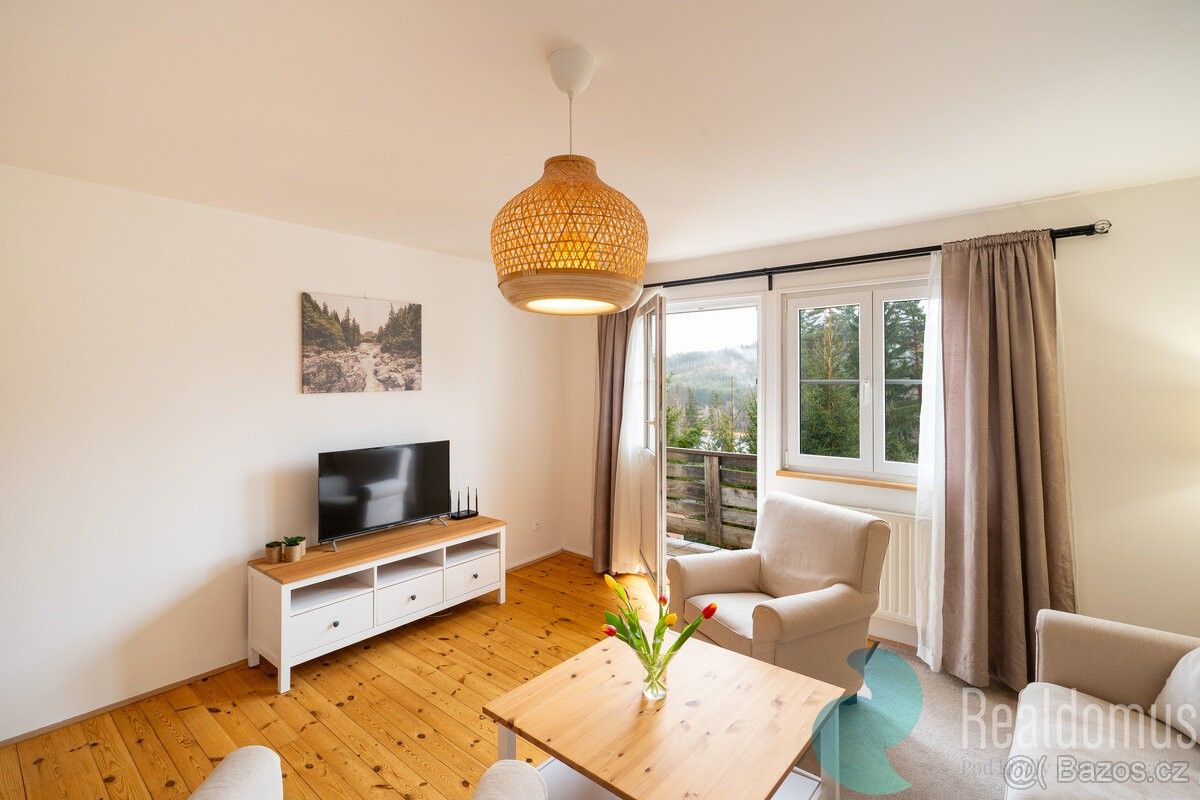 Byty, Lipno nad Vltavou, 382 78