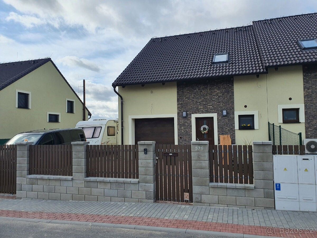 Prodej dům - Stochov, 273 03, 160 m²