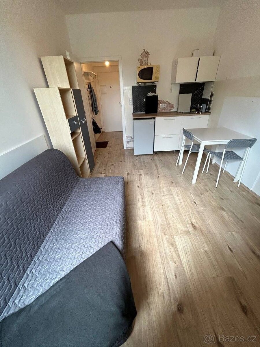 Pronájem byt - Praha, 140 00