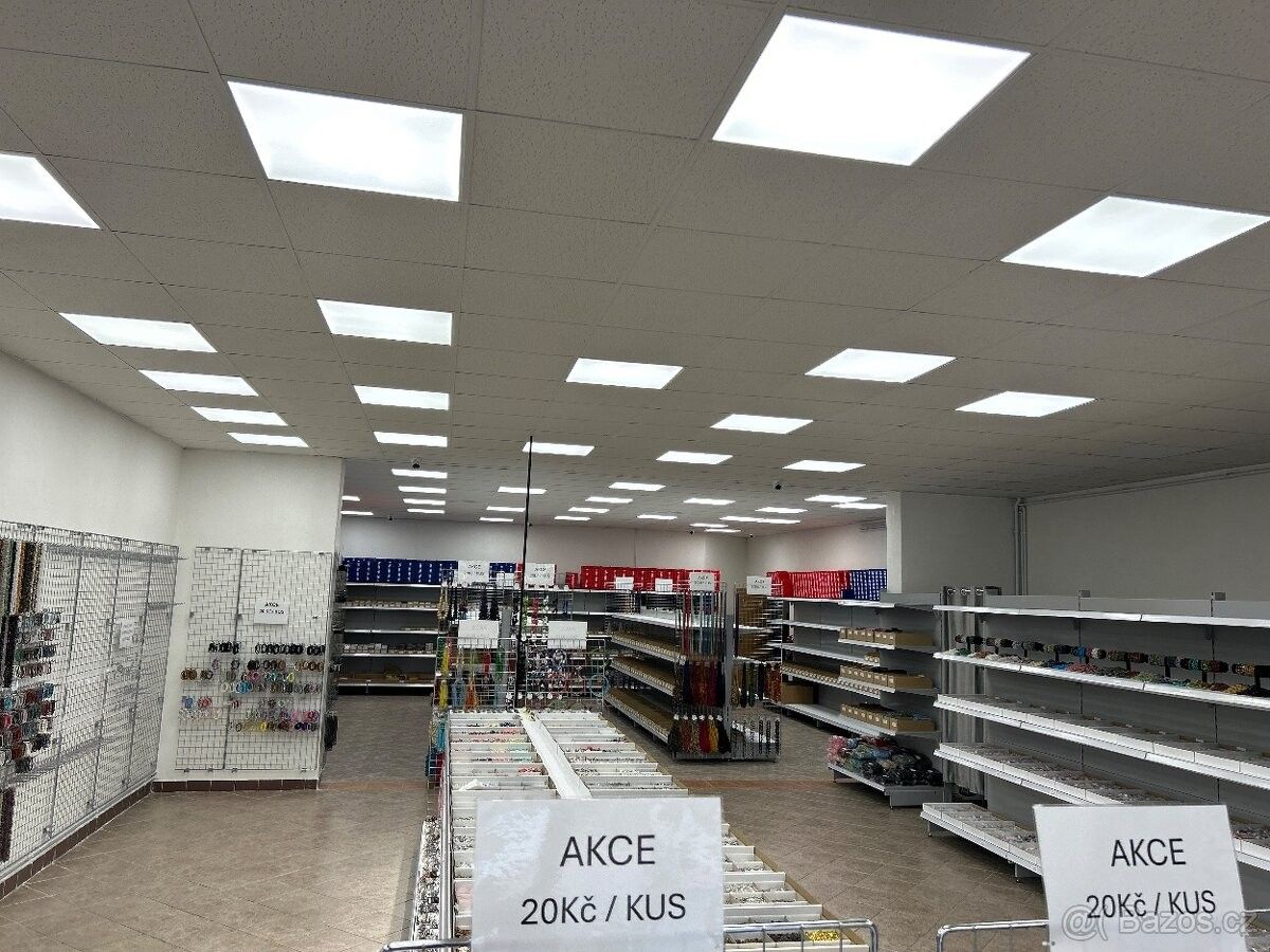 Obchodní prostory, Bitozeves, 440 01