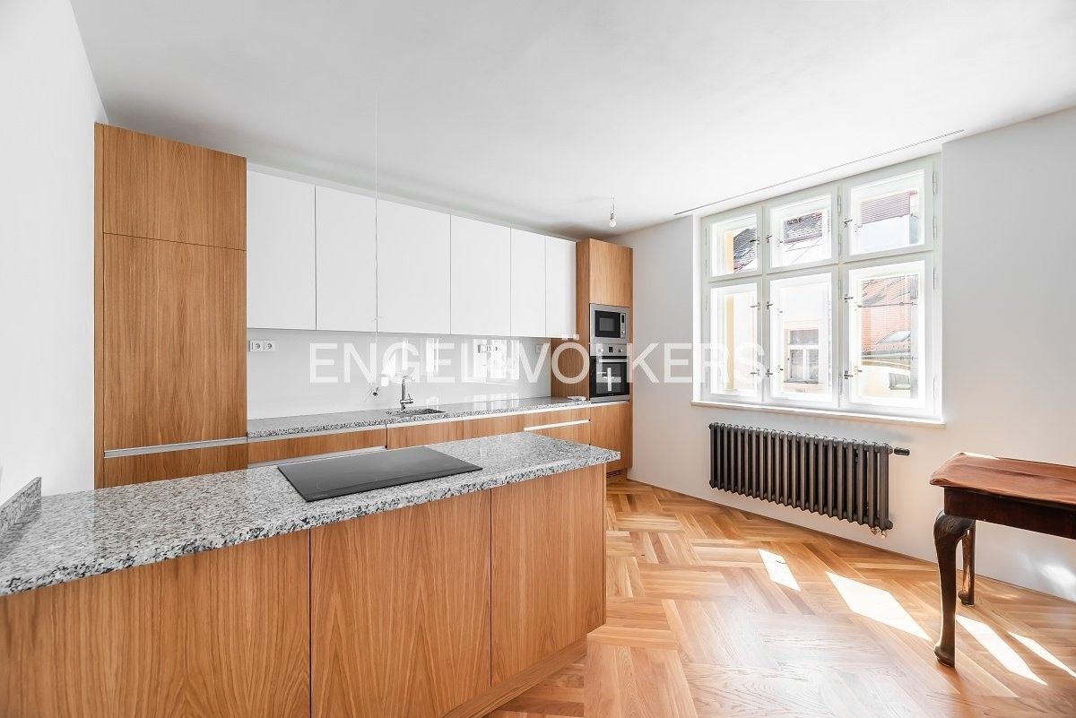 Pronájem byt 2+kk - Maiselova, Praha, 99 m²