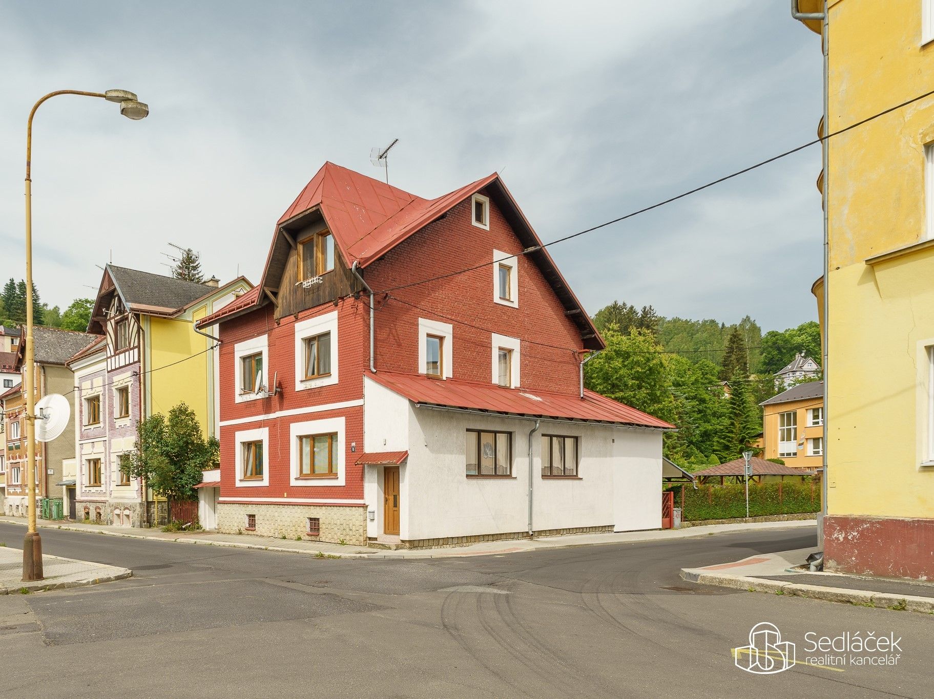 Prodej rodinný dům - Kpt. Jaroše, Kraslice, 357 m²