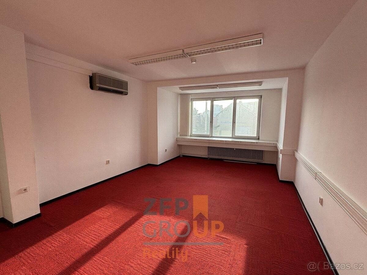 Kanceláře, Břeclav, 690 02