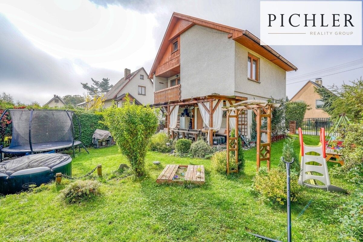 Rodinné domy, Dobřany, 334 41