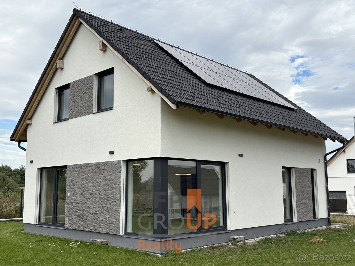 Rodinné domy, Dříteč, 533 05