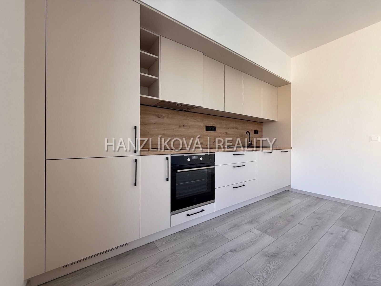 3+kk, Hálkova, České Budějovice, 54 m²