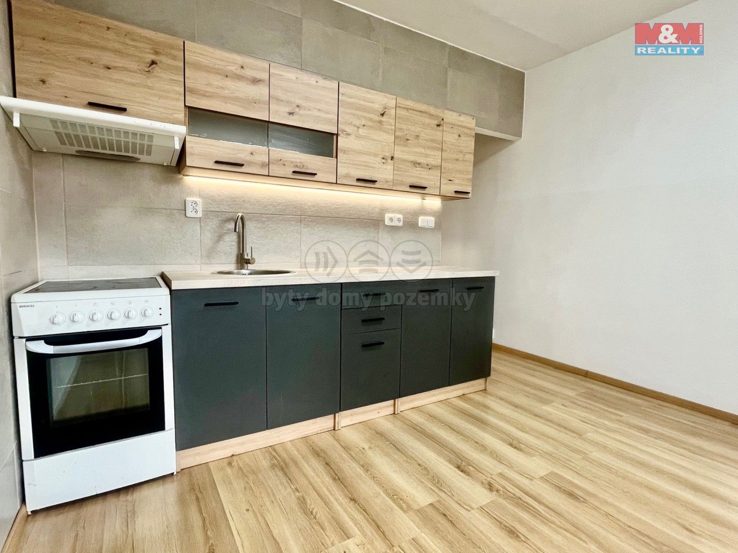 Pronájem byt 2+kk - Sadová, Jablonec nad Nisou, 37 m²