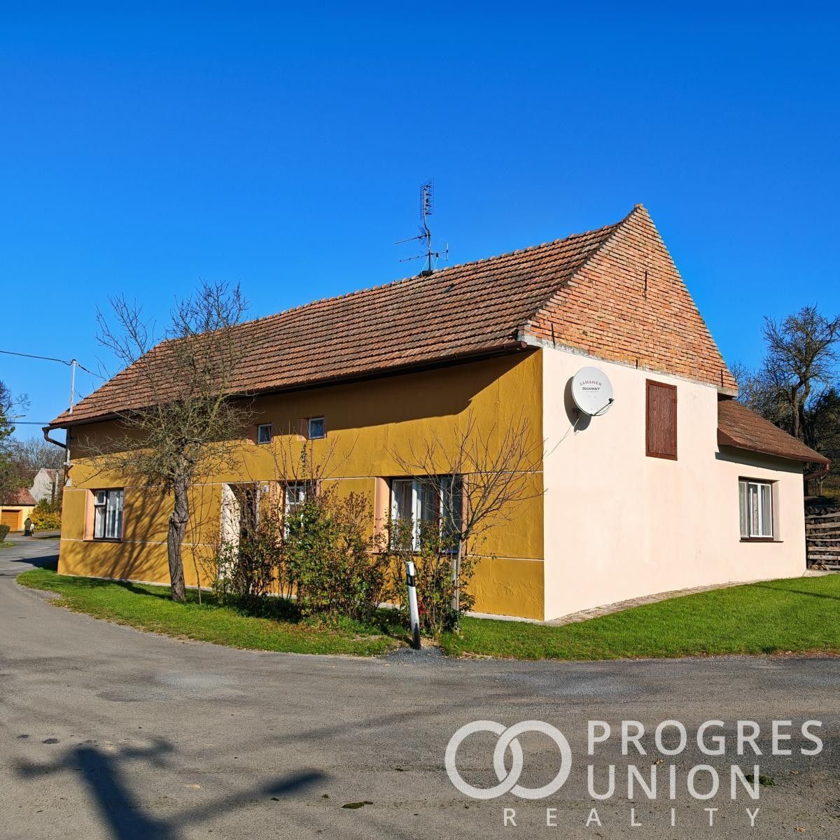 Prodej rodinný dům - Divoky, Zdounky, 200 m²