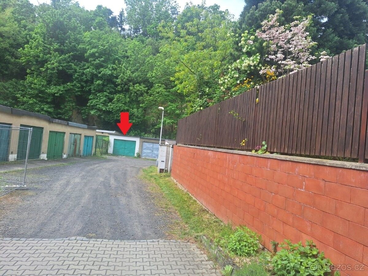 Garáže, Praha, 162 00