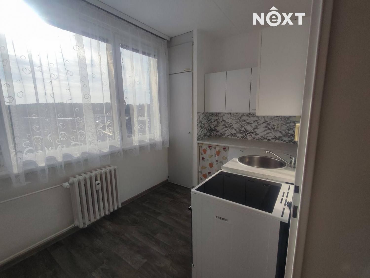 Pronájem byt 1+1 - Sněženková, Trutnov, 34 m²