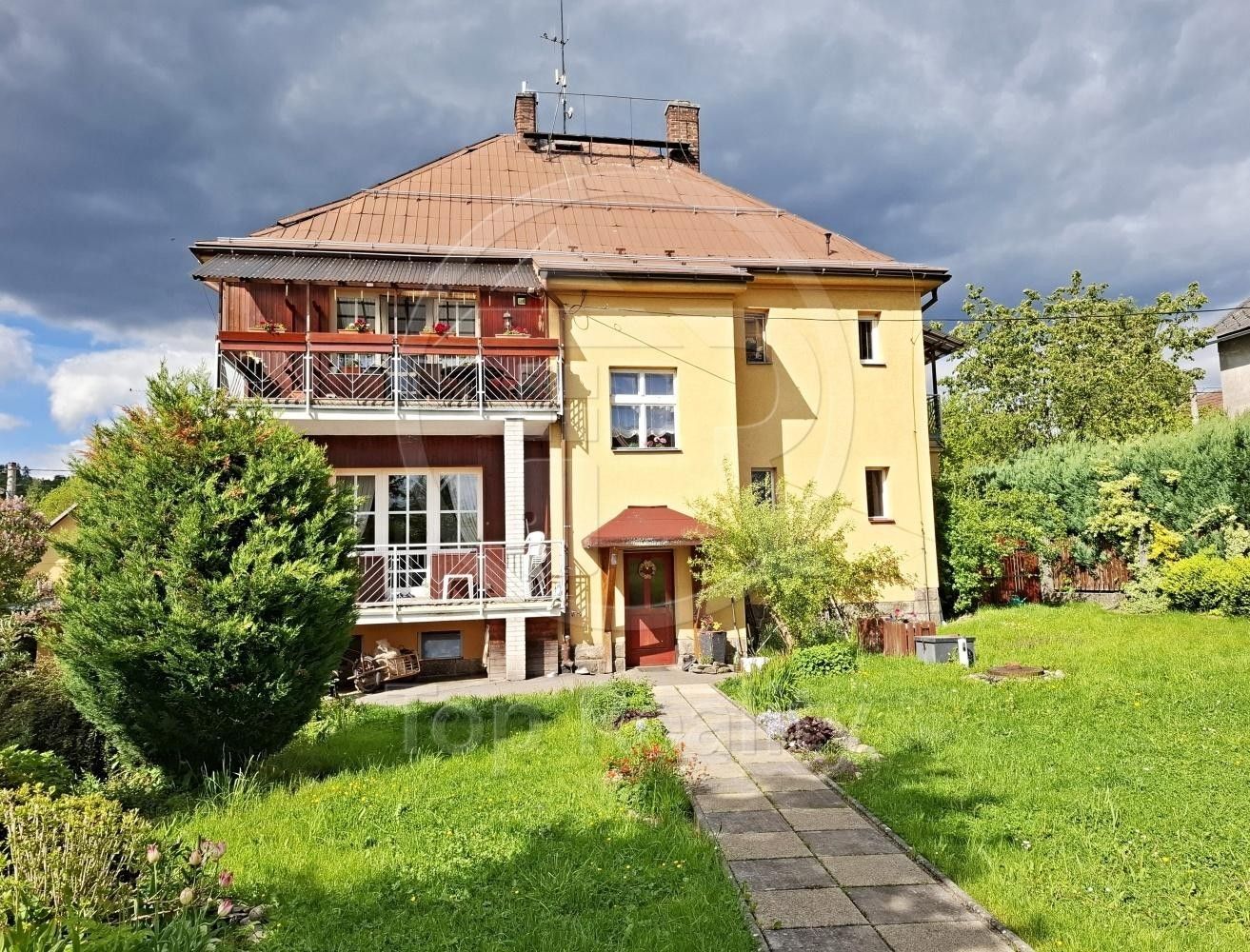 Prodej rodinný dům - Roztoky u Semil, 292 m²