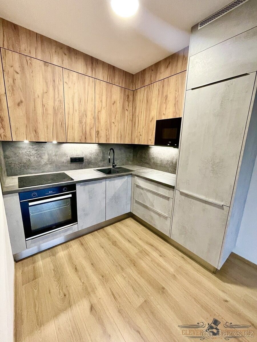 Byty, Chrudim, 537 01