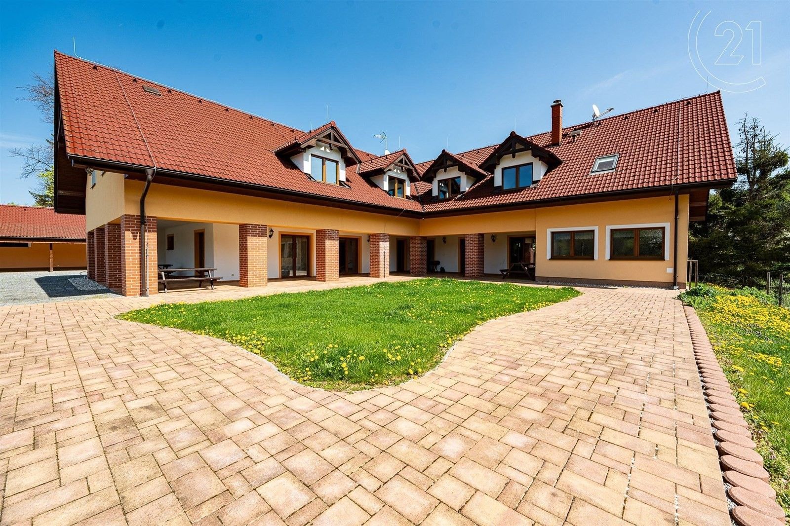 Ubytovací zařízení, Šejby, Horní Stropnice, 700 m²