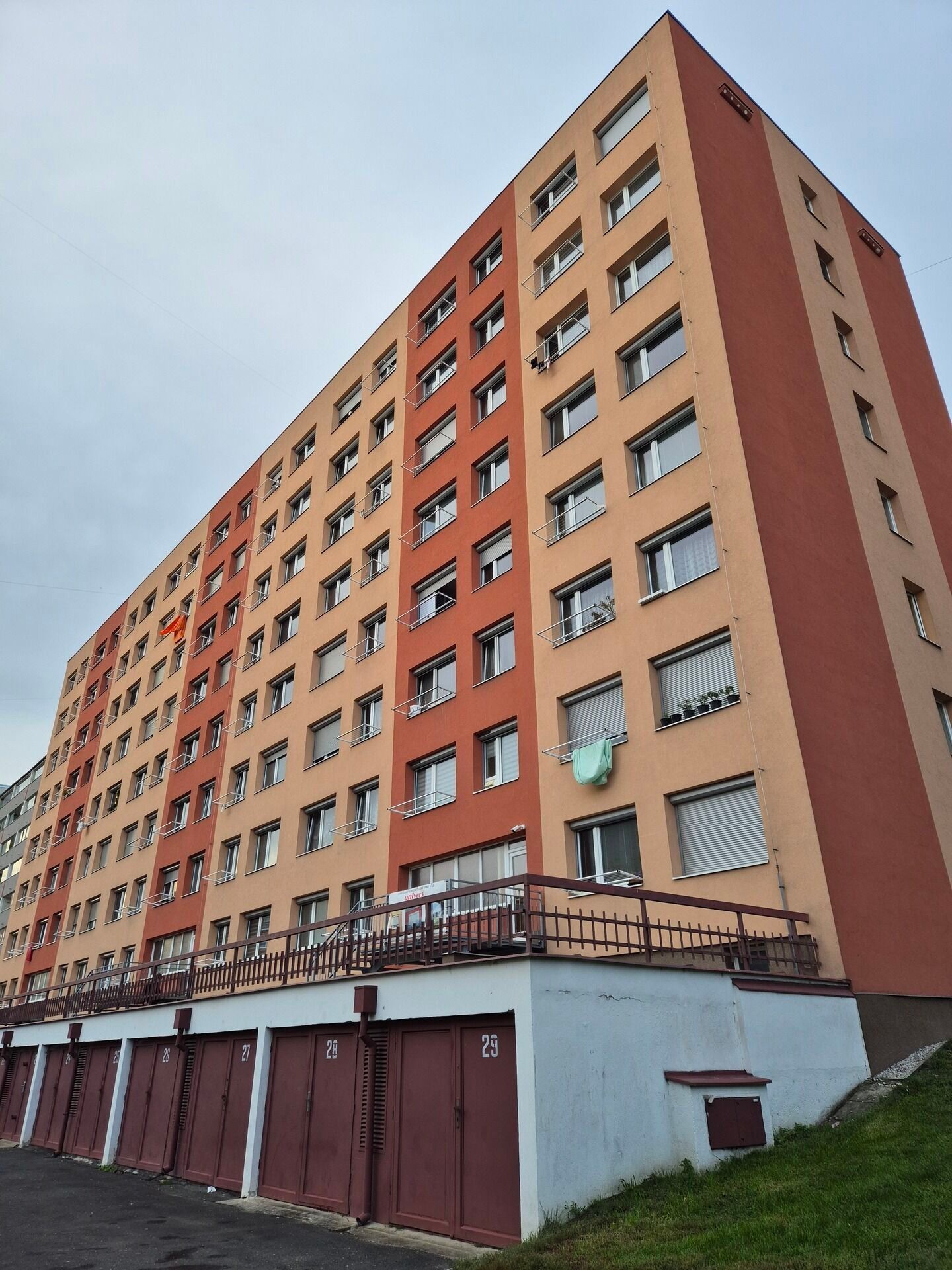 2+kk, Na růžovém poli, Kladno, 40 m²