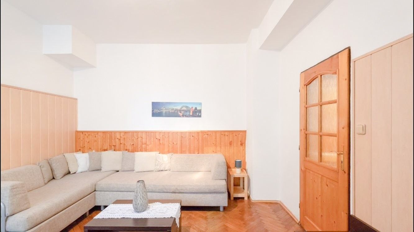 Prodej byt 1+1 - Mládeže, Praha, 37 m²