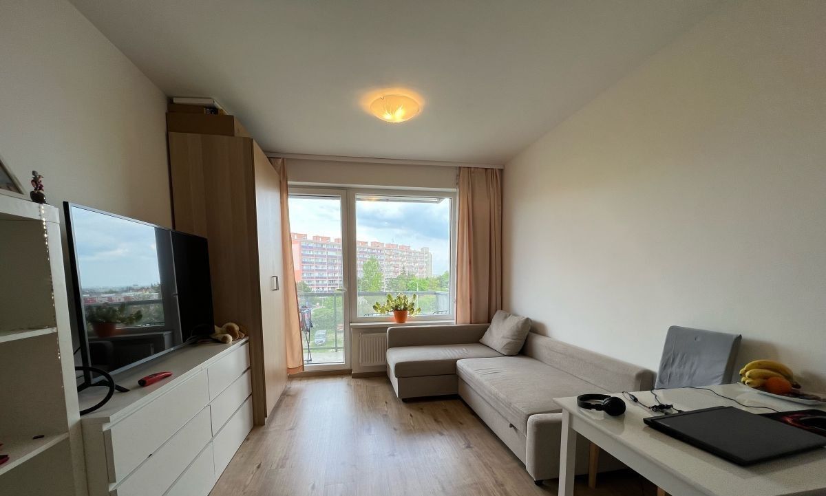 1+kk, Holýšovská, Praha, 28 m²