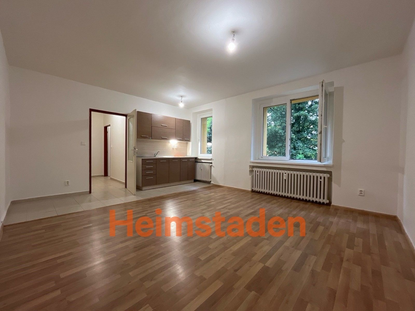 Pronájem byt 1+kk - Dukelská, Havířov, 28 m²