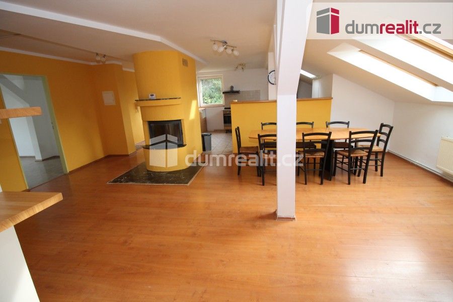 4+kk, U Kostela, Dalovice, 120 m²