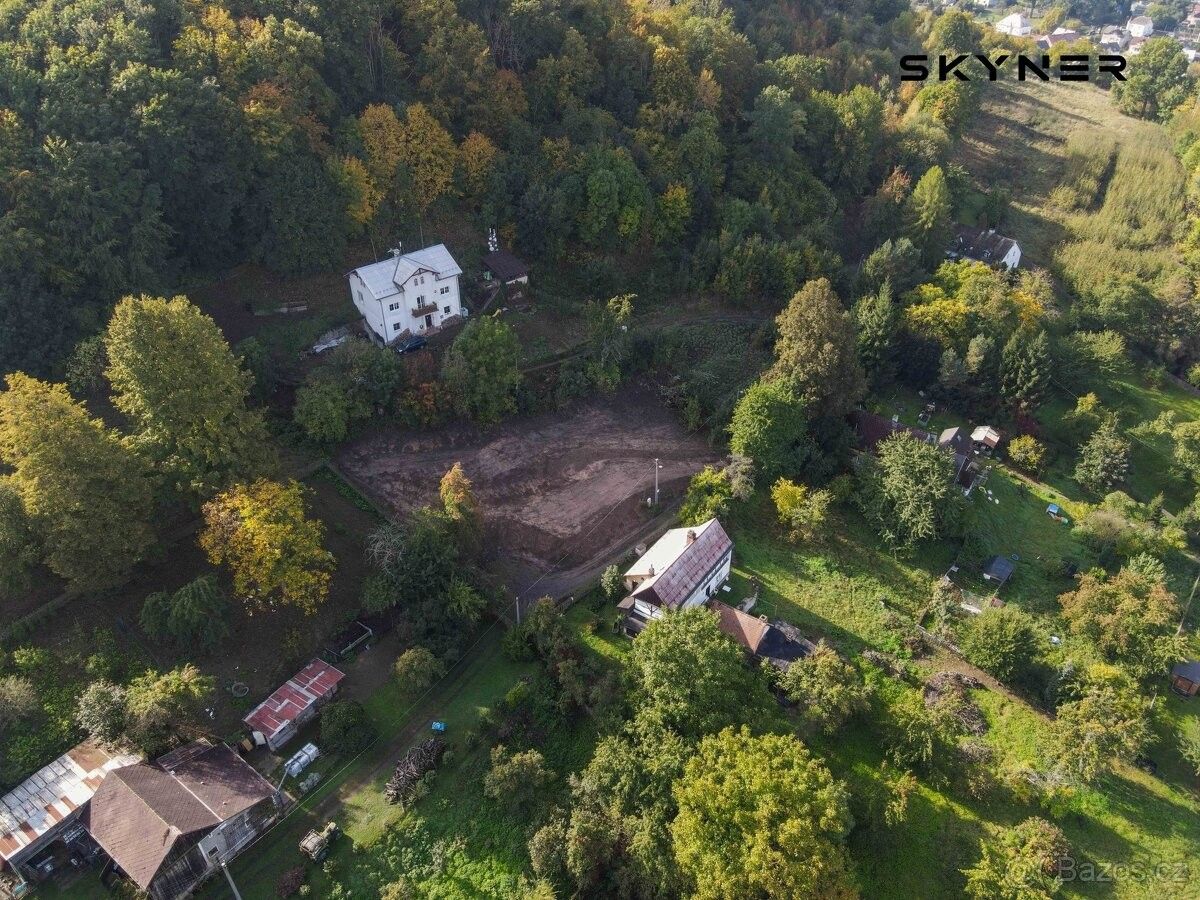 Prodej pozemek pro bydlení - Velké Březno, 403 23, 1 751 m²