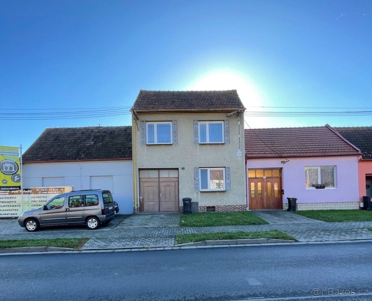 Rodinné domy, Šumice, 687 31