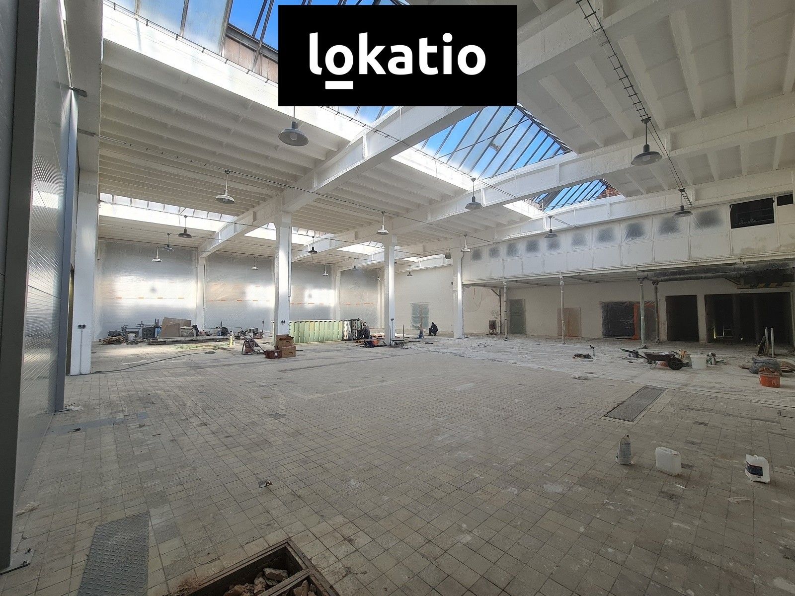 Sklady, Pražské Předměstí, Hradec Králové, 1 000 m²