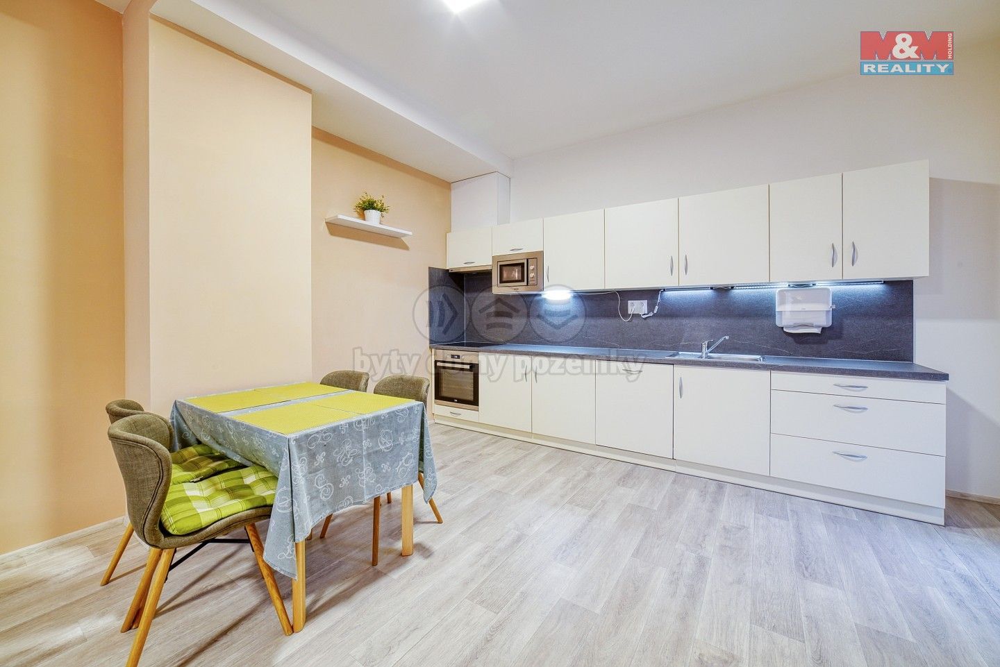 2+kk, Zeyerova, Mariánské Lázně, 57 m²