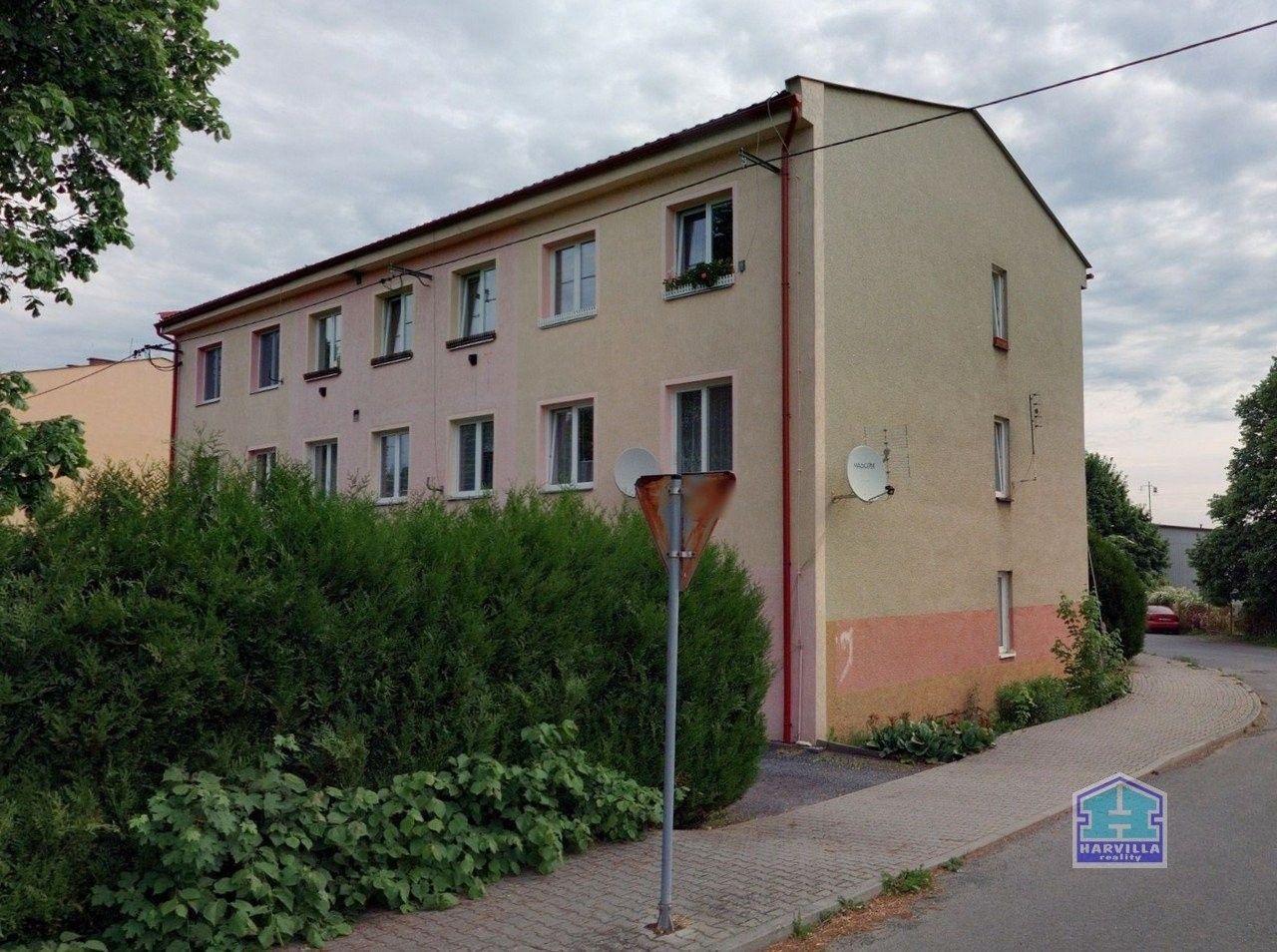 3+1, Stráž, 74 m²