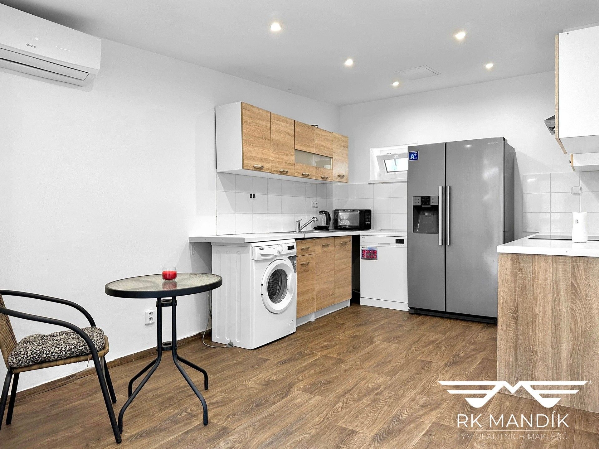 Pronájem byt 2+kk - Bohnická, Praha, 36 m²