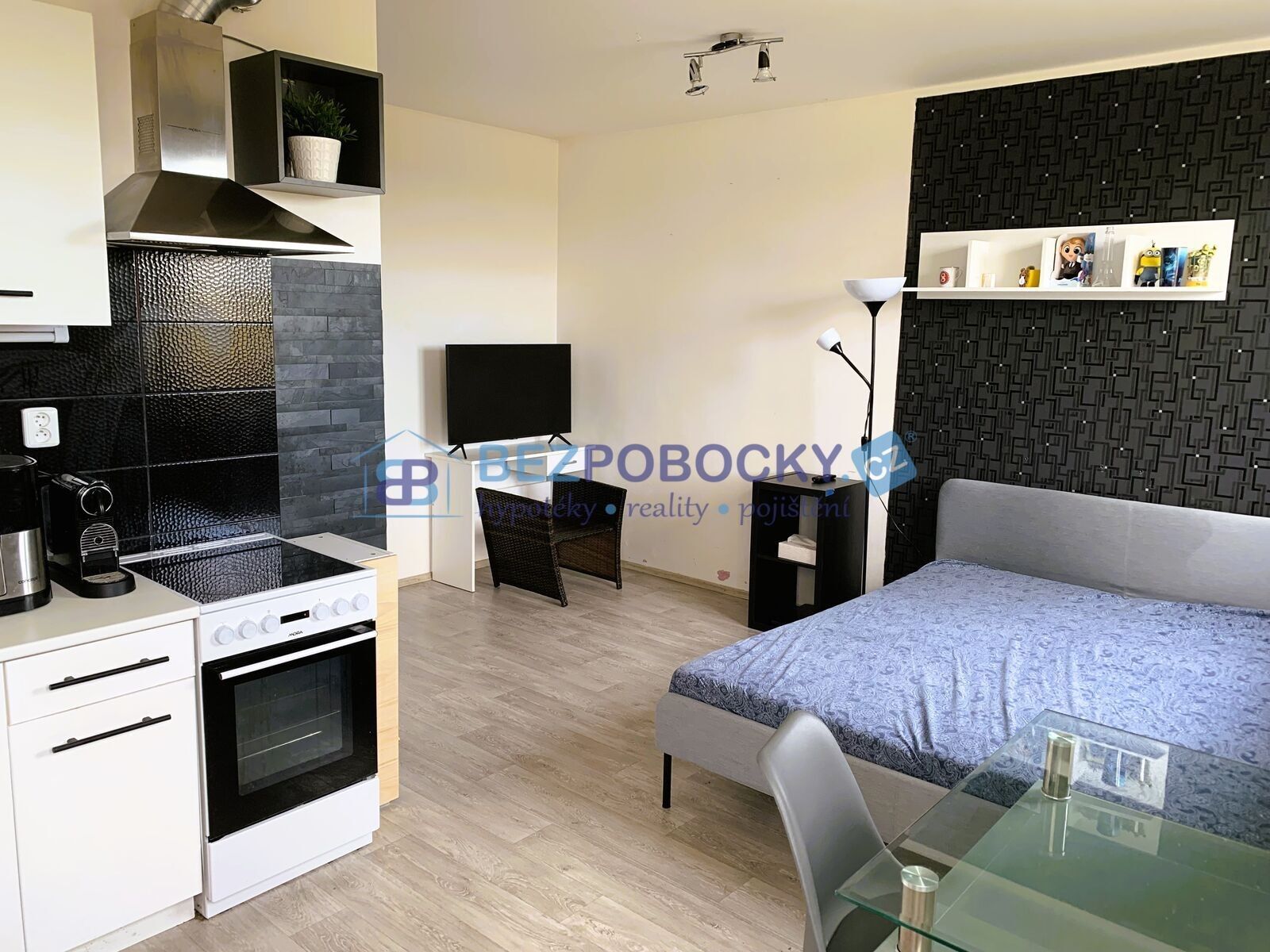 Prodej byt 1+kk - V Honech, Klecany, 33 m²