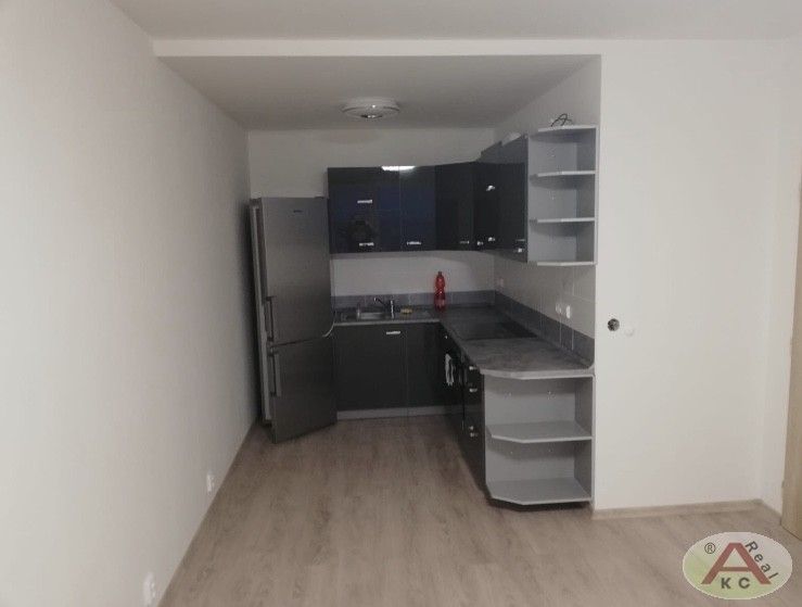 Pronájem byt 2+kk - Klukovická, Praha, 43 m²