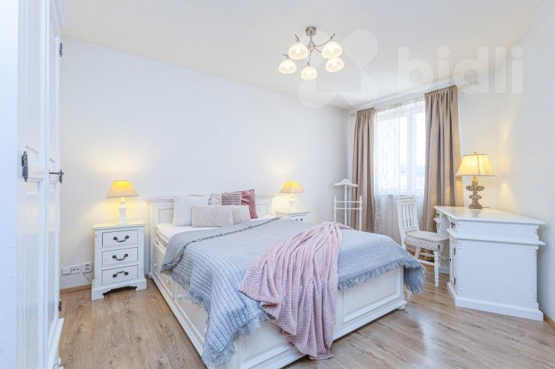 2+kk, Na Plzeňce, Praha, 54 m²