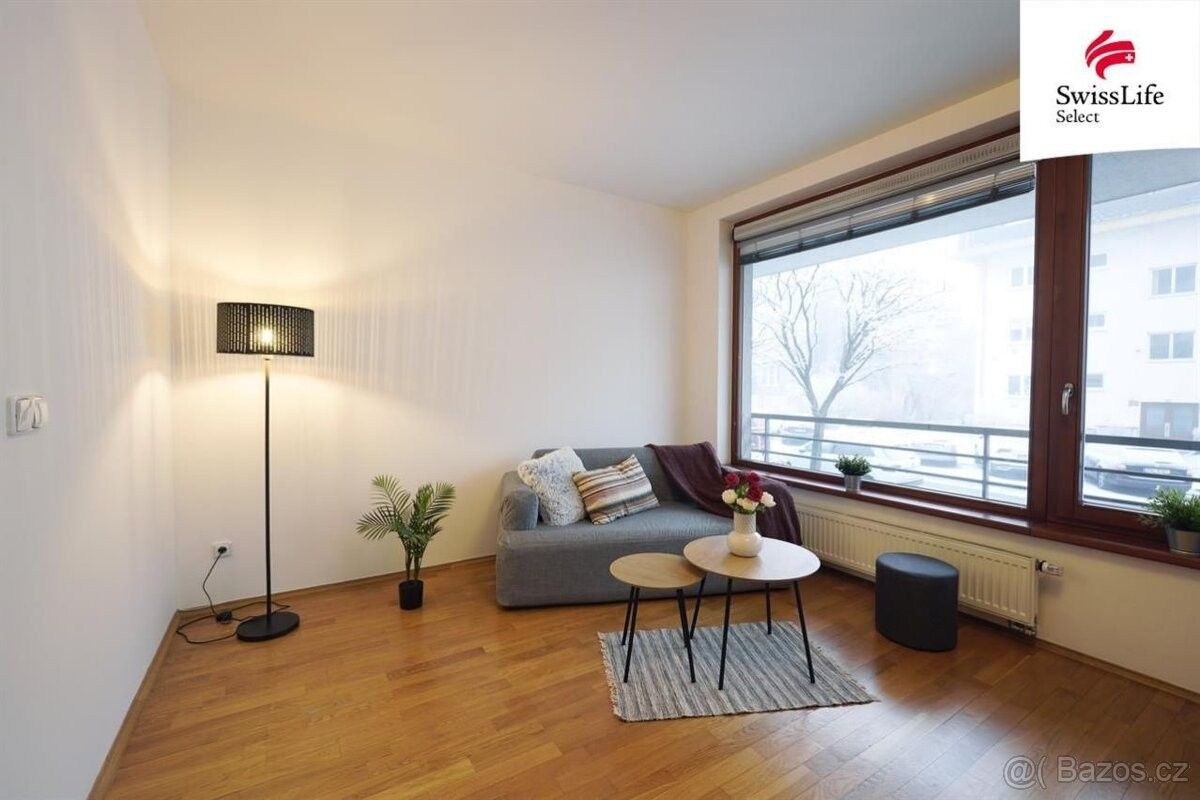 2+kk, Praha, 100 00, 66 m²