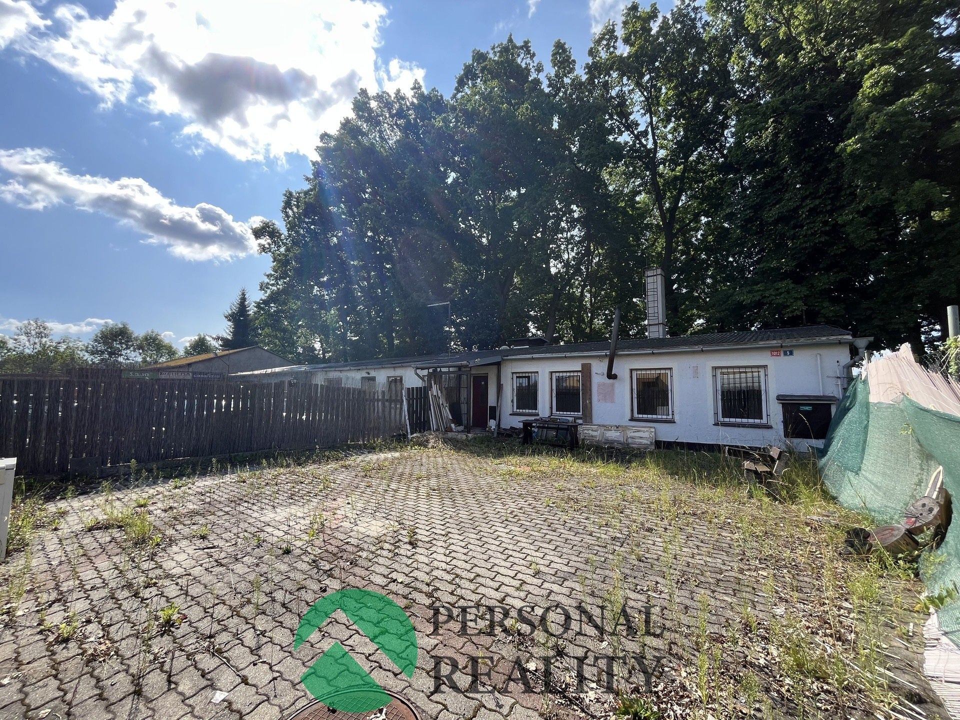 Obchodní prostory, Na Výhledě, Karlovy Vary, 150 m²