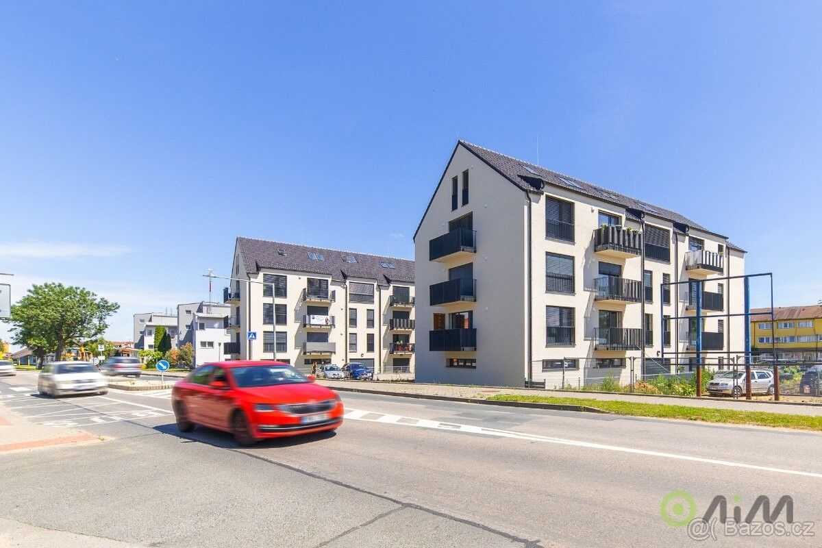 Prodej byt 3+kk - Pohořelice, 691 23, 58 m²