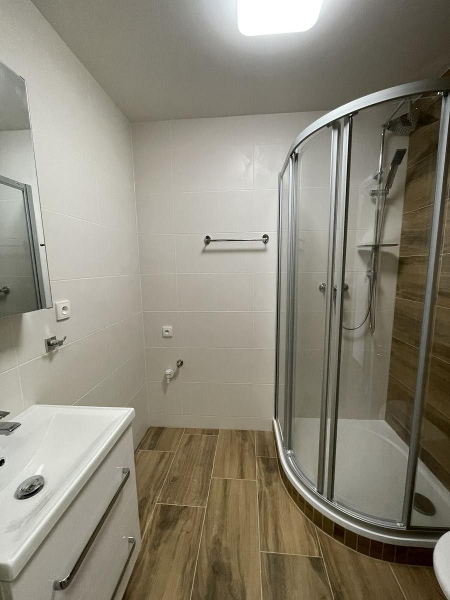 Pronájem byt 1+kk - Kročehlavy, Kladno, 34 m²