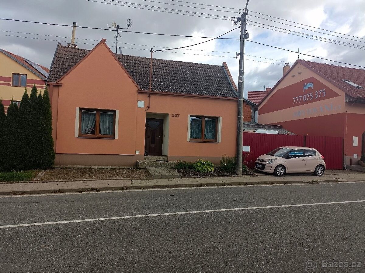 Rodinné domy, Vnorovy, 696 61